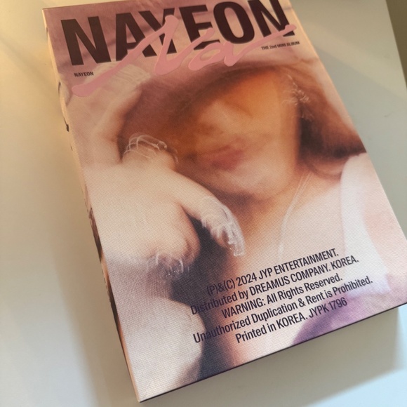 Nayeon Na Twice 2nd mini album (all inclusions) kpop - Picture 2 of 2